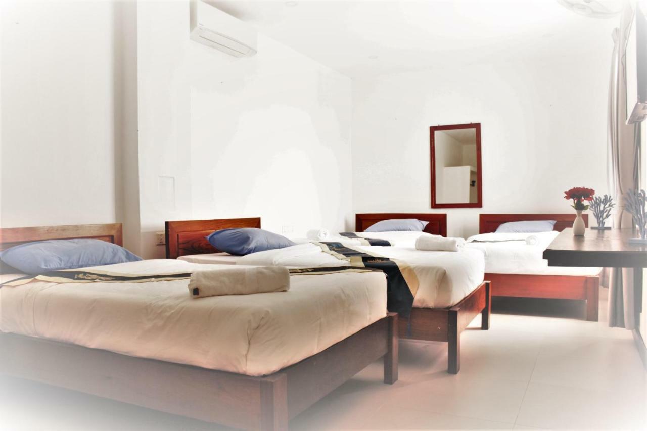 Latinos Hostel Siem Reap Exterior foto